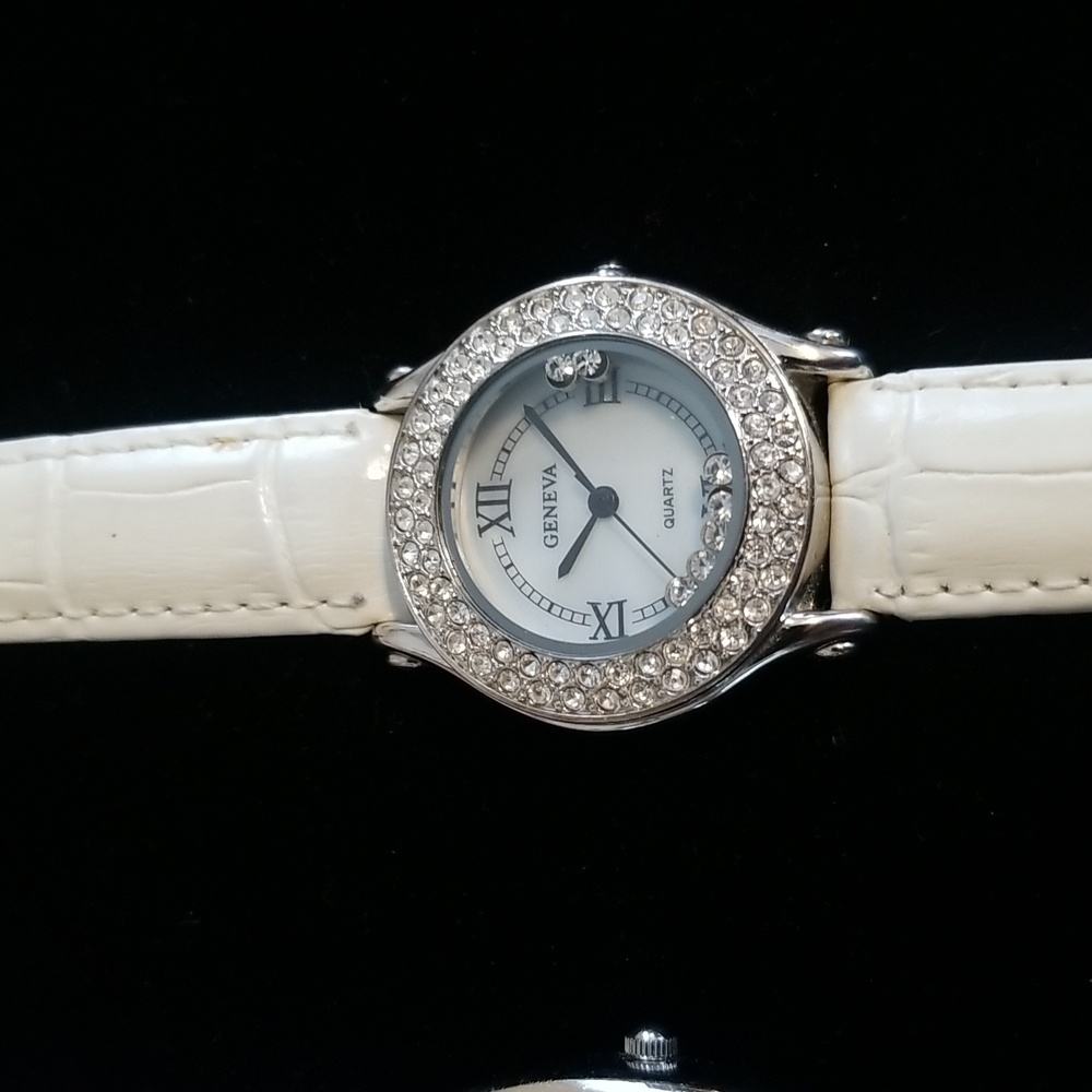 Watches - Picture 5 of 10